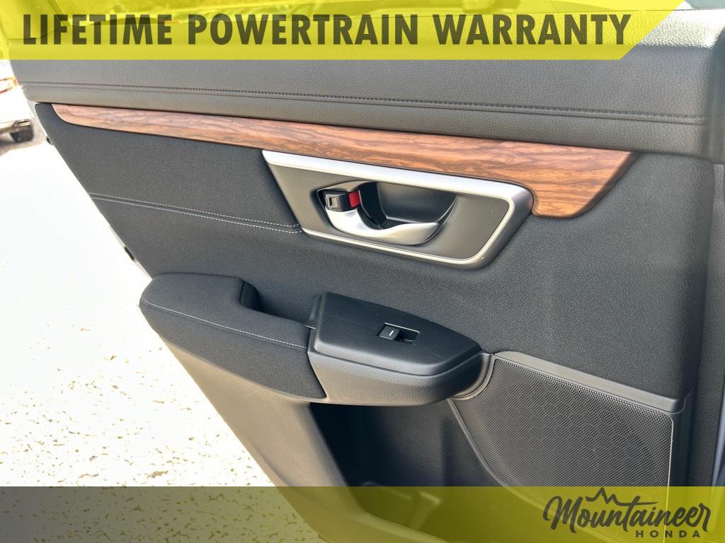 used 2021 Honda CR-V car, priced at $27,800