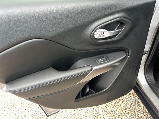 used 2019 Jeep Cherokee car, priced at $16,400