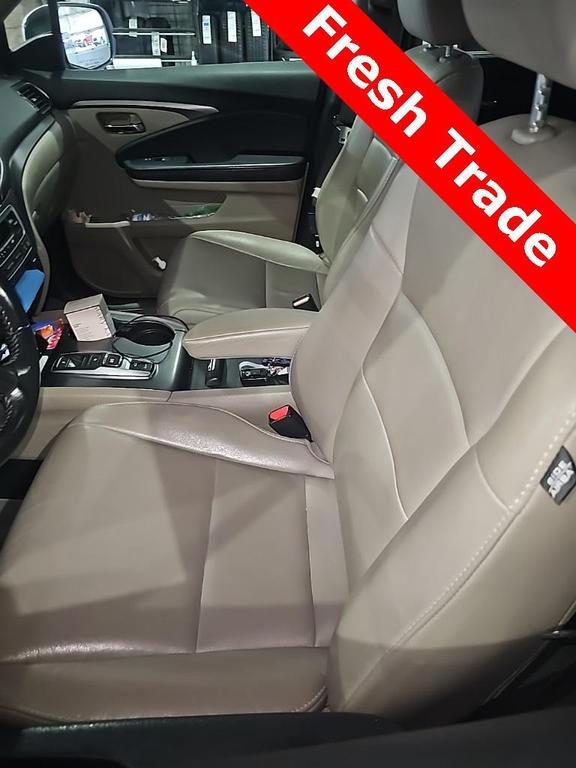 used 2021 Honda Pilot car, priced at $24,290