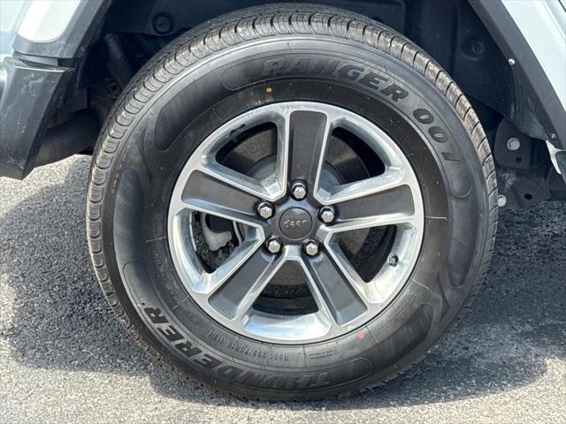 used 2022 Jeep Wrangler Unlimited car, priced at $32,400