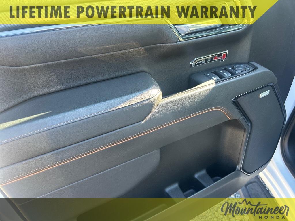 used 2022 GMC Sierra 1500 car, priced at $42,590