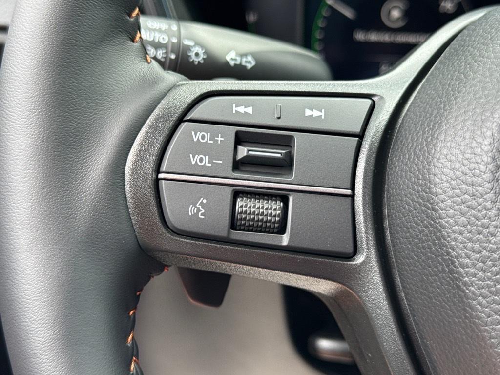new 2026 Honda CR-V Hybrid car, priced at $40,195