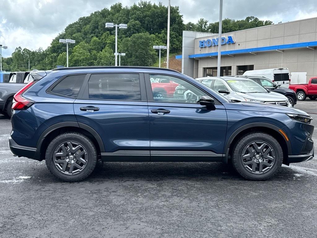 new 2026 Honda CR-V Hybrid car, priced at $40,195