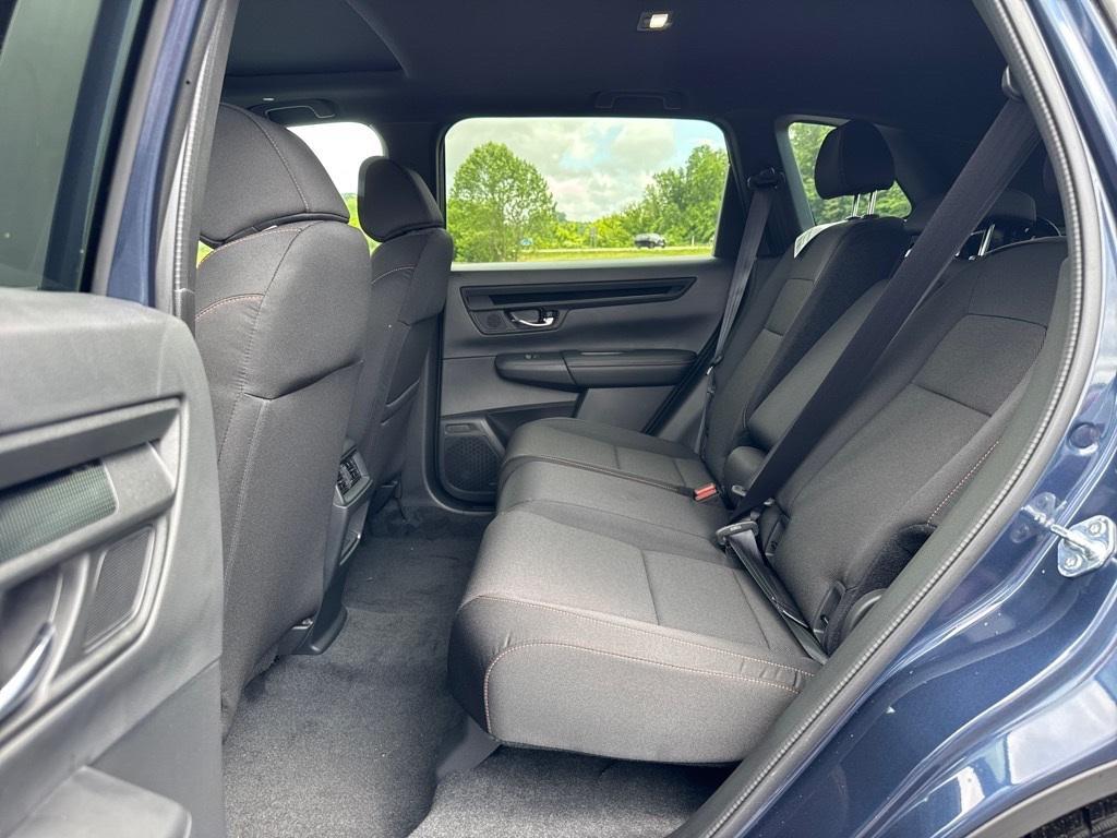 new 2026 Honda CR-V Hybrid car, priced at $40,195