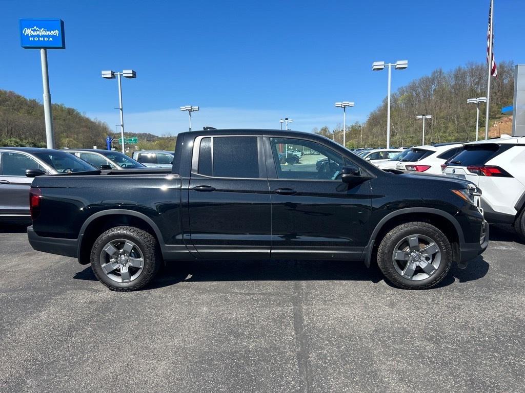 new 2025 Honda Ridgeline car, priced at $45,275