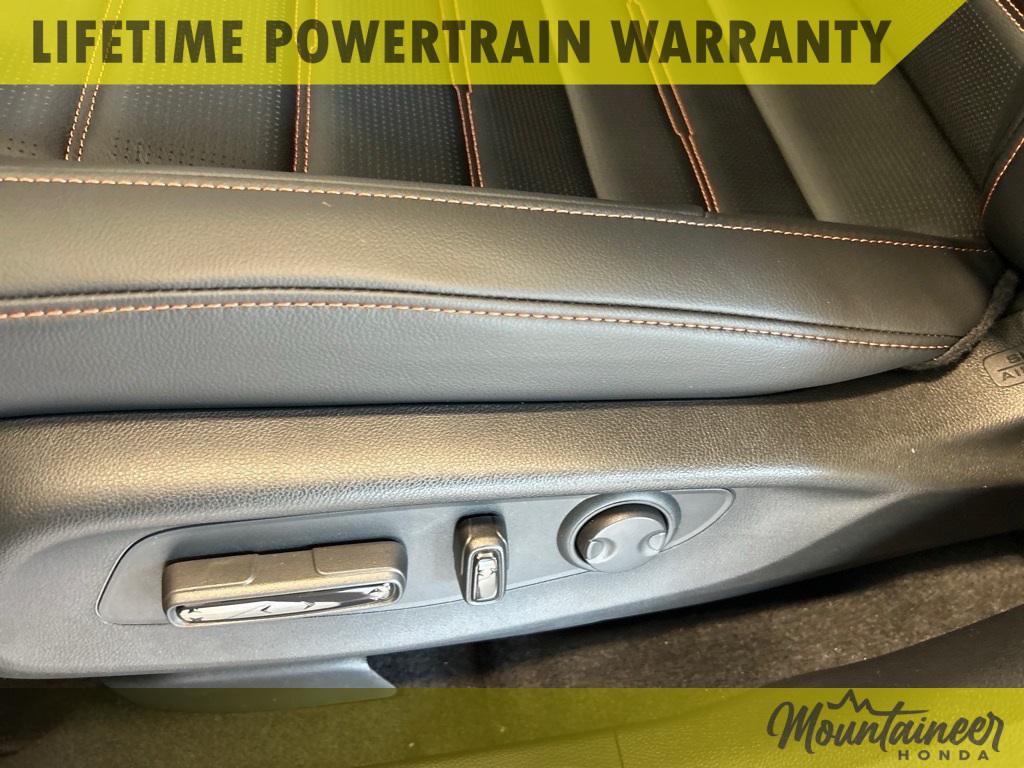 new 2026 Honda CR-V Hybrid car, priced at $39,683