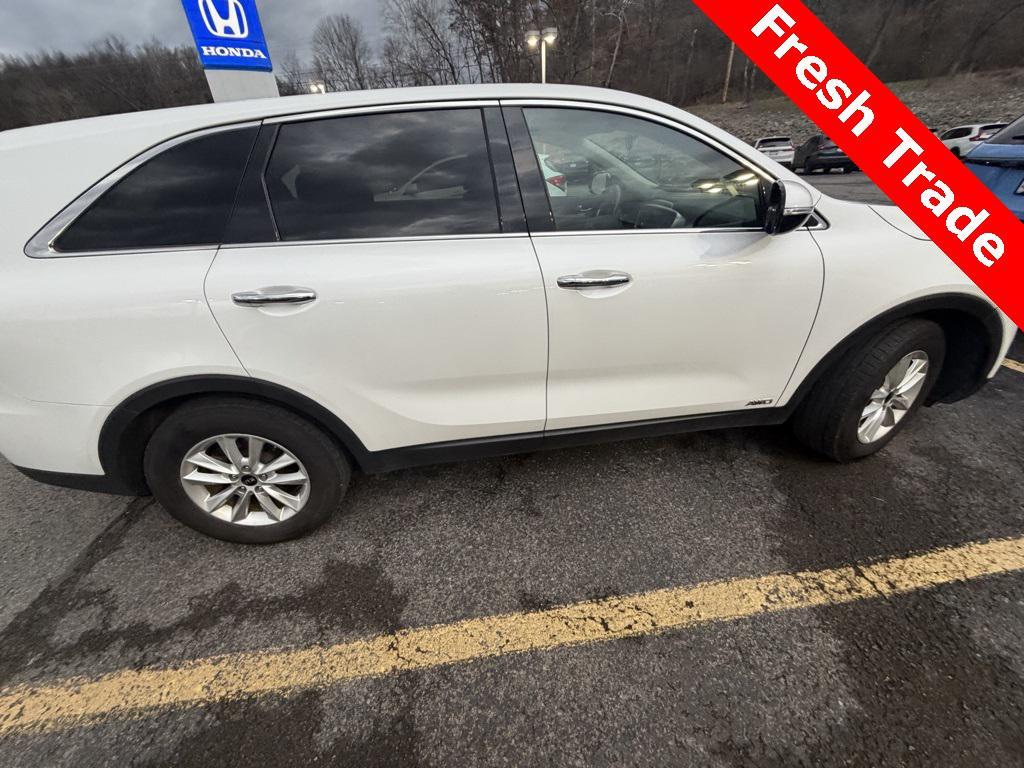 used 2019 Kia Sorento car, priced at $12,490