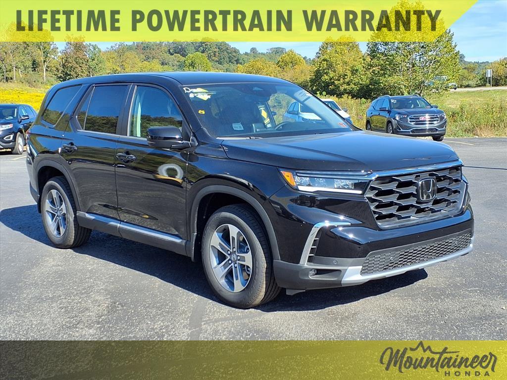 new 2025 Honda Pilot car, priced at $45,860
