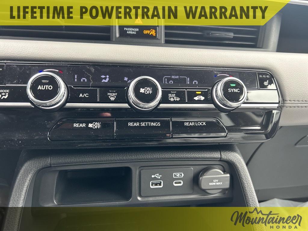 new 2025 Honda Pilot car, priced at $47,923