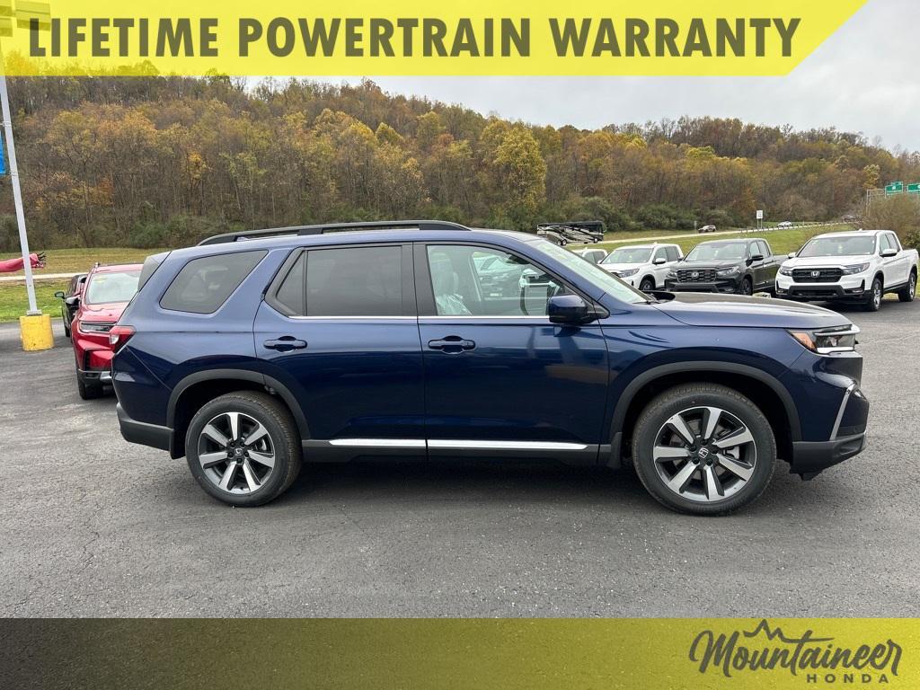 new 2025 Honda Pilot car, priced at $47,923
