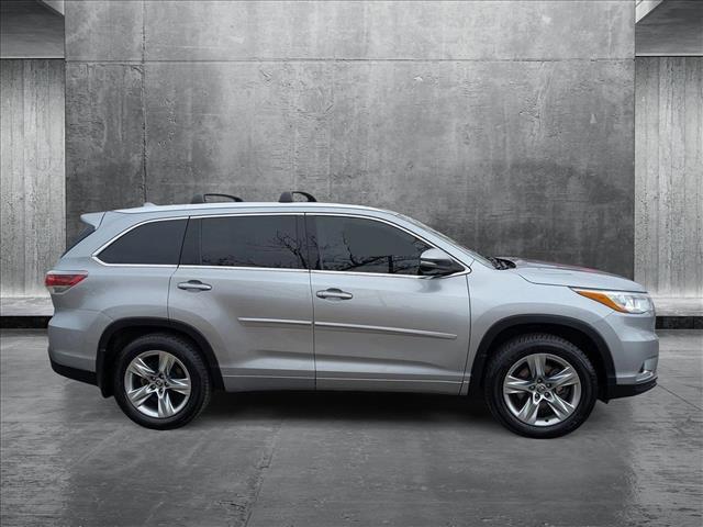 used 2016 Toyota Highlander car, priced at $20,999