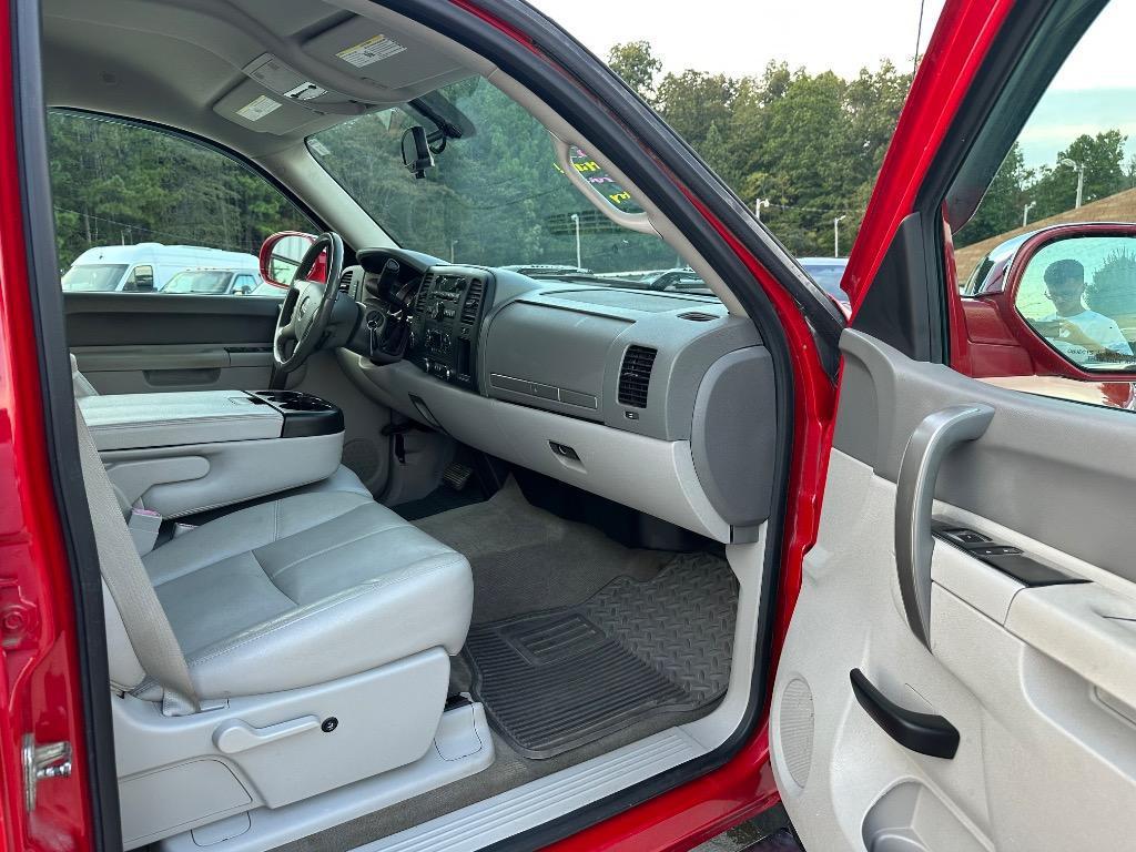 used 2013 GMC Sierra 1500 car, priced at $13,950