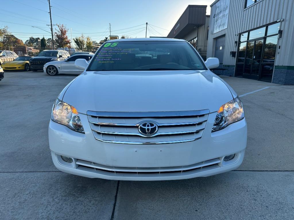 used 2005 Toyota Avalon car, priced at $7,950