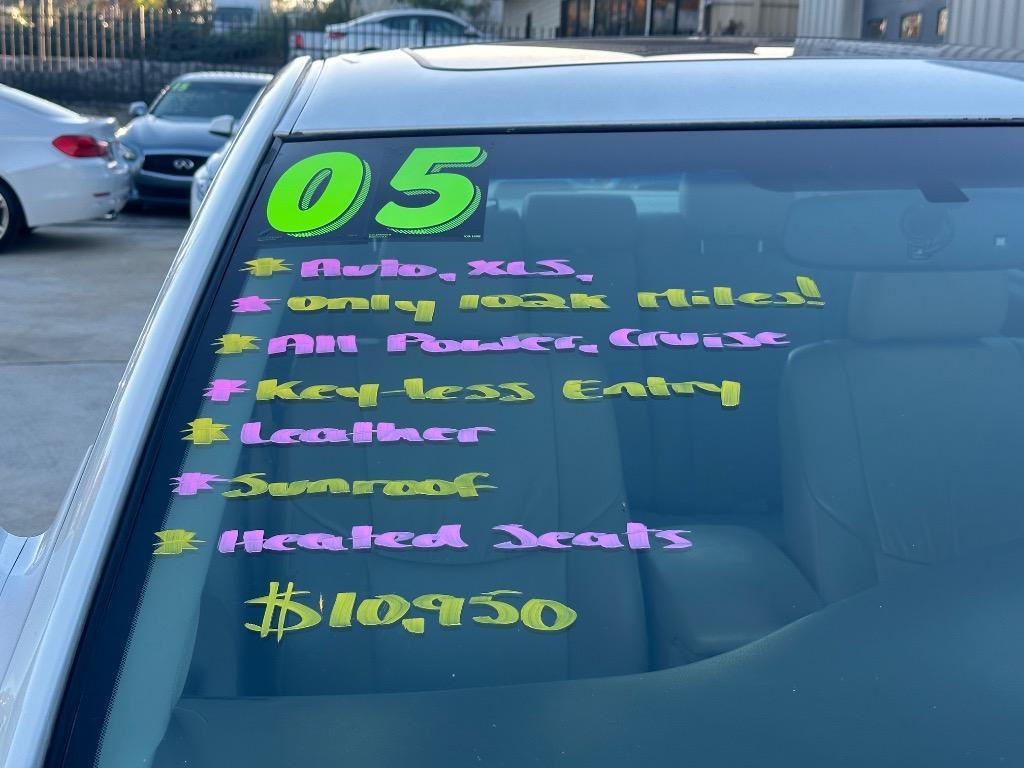 used 2005 Toyota Avalon car, priced at $7,950