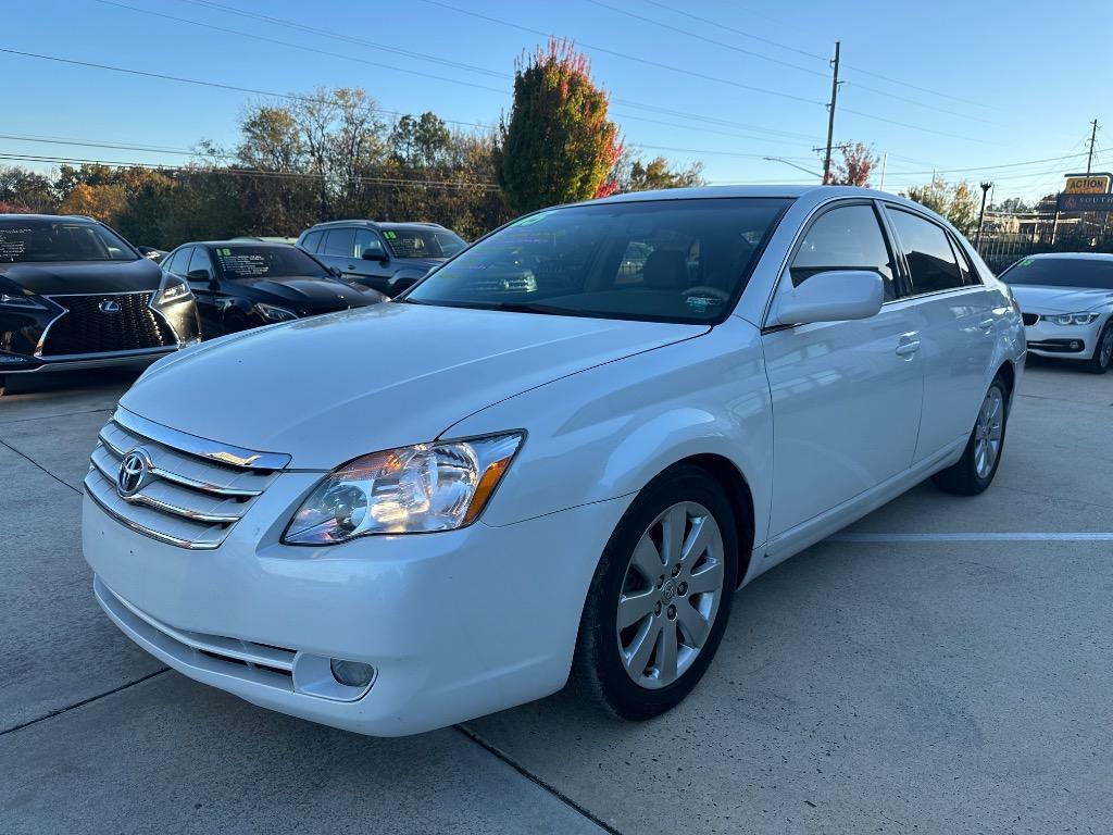 used 2005 Toyota Avalon car, priced at $7,950