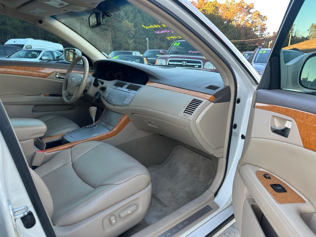 used 2005 Toyota Avalon car, priced at $7,950