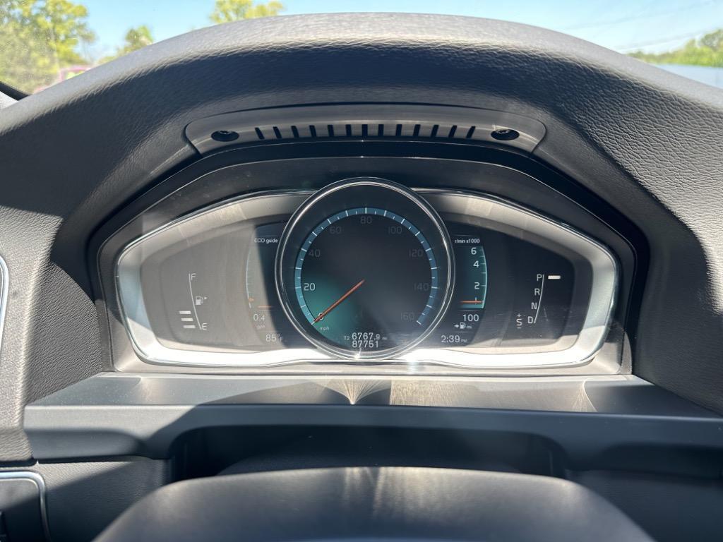 used 2016 Volvo V60 Cross Country car, priced at $9,450