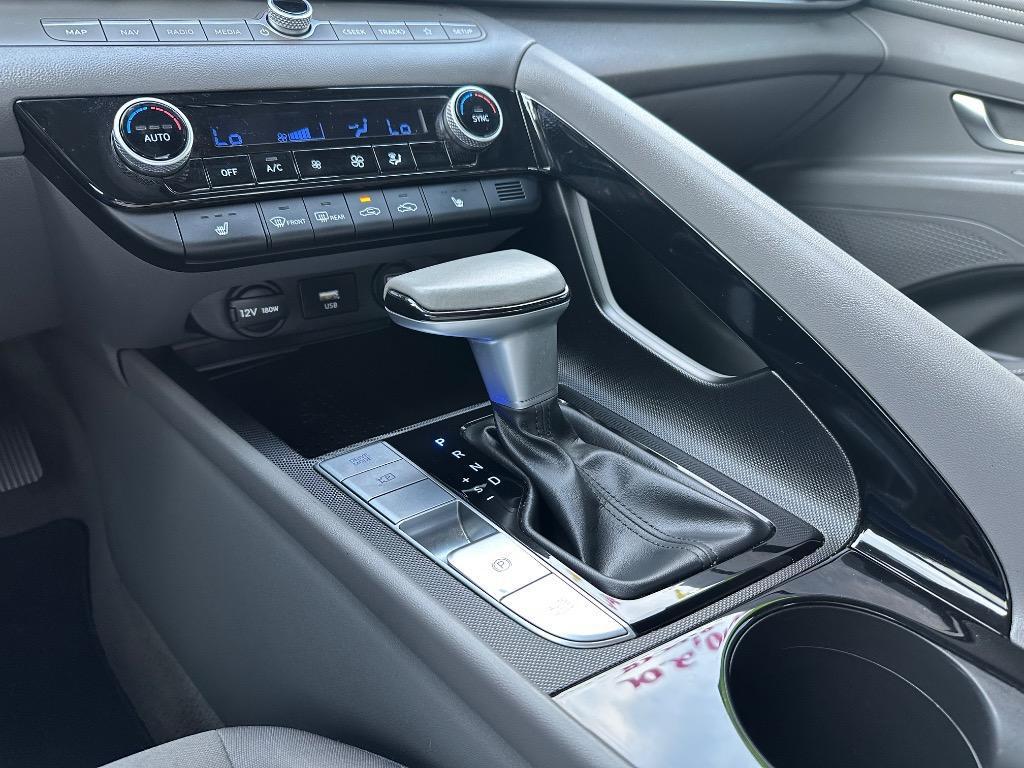 used 2023 Hyundai Elantra car, priced at $13,550