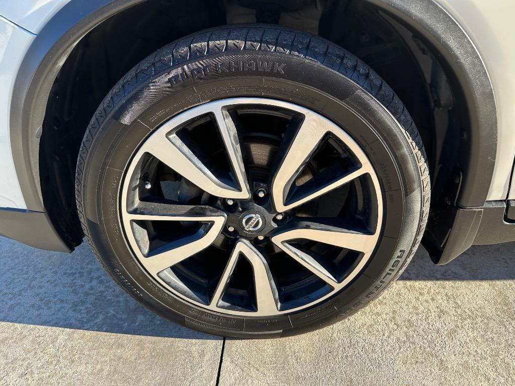 used 2018 Nissan Rogue car, priced at $9,950