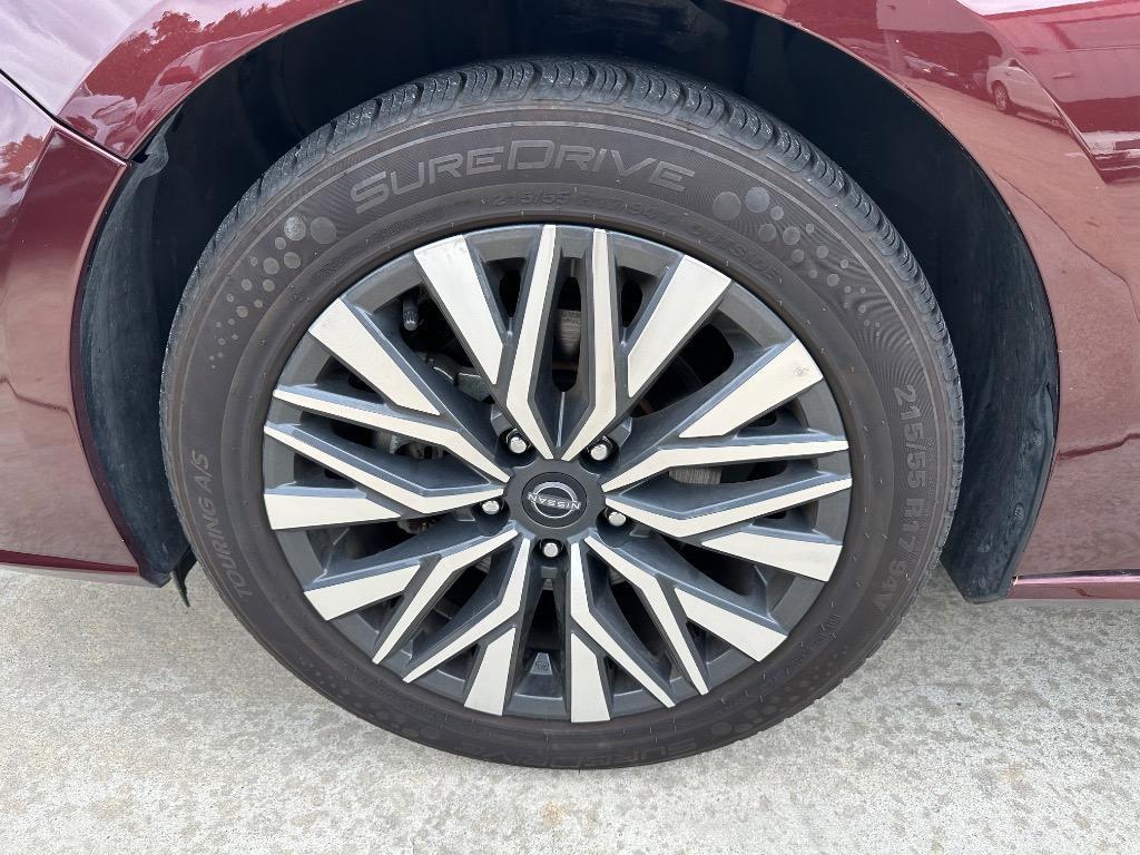 used 2024 Nissan Altima car, priced at $17,950