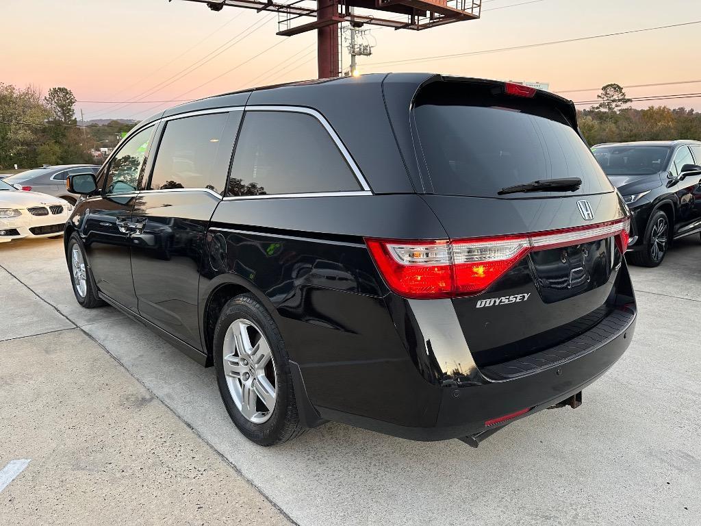 used 2013 Honda Odyssey car, priced at $9,950