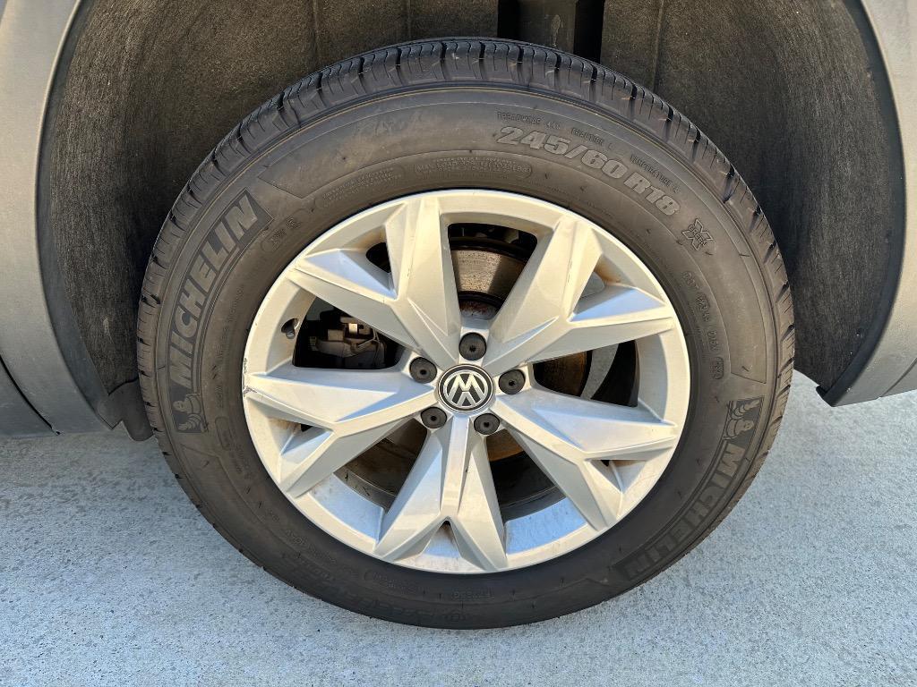 used 2018 Volkswagen Atlas car, priced at $15,950