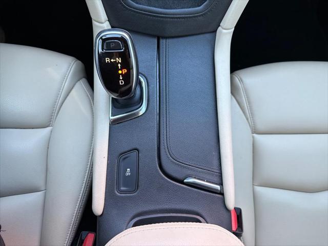 used 2017 Cadillac XT5 car, priced at $17,950