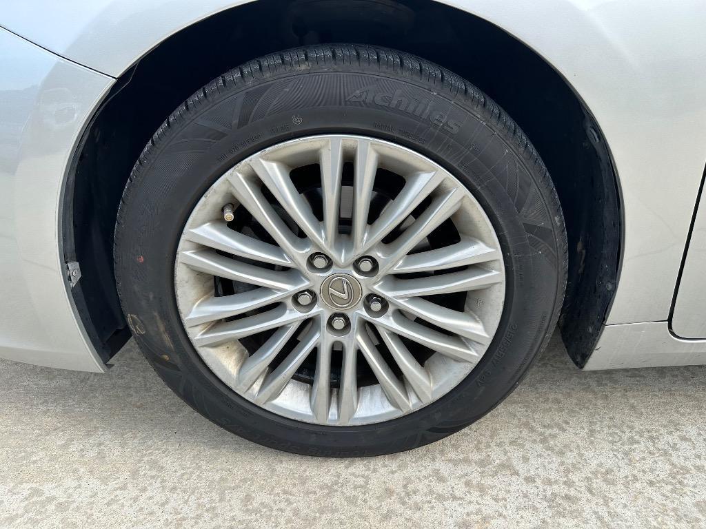 used 2015 Lexus ES 350 car, priced at $12,950