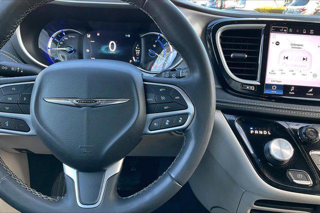 used 2022 Chrysler Pacifica Hybrid car, priced at $24,310