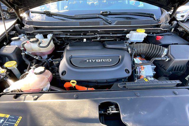 used 2022 Chrysler Pacifica Hybrid car, priced at $24,310