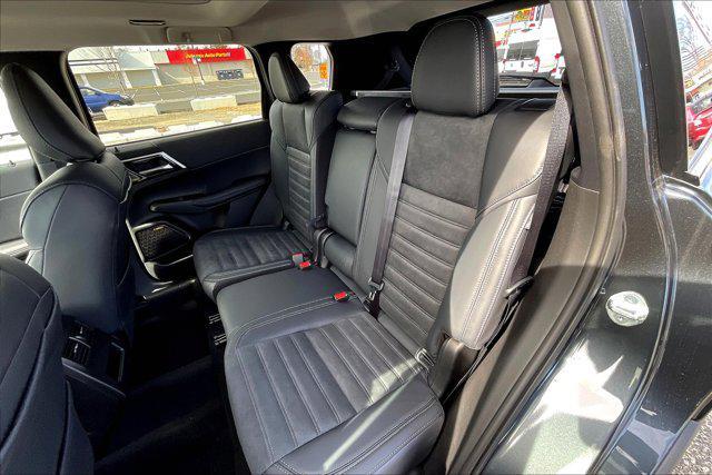 new 2025 Mitsubishi Outlander car, priced at $39,970