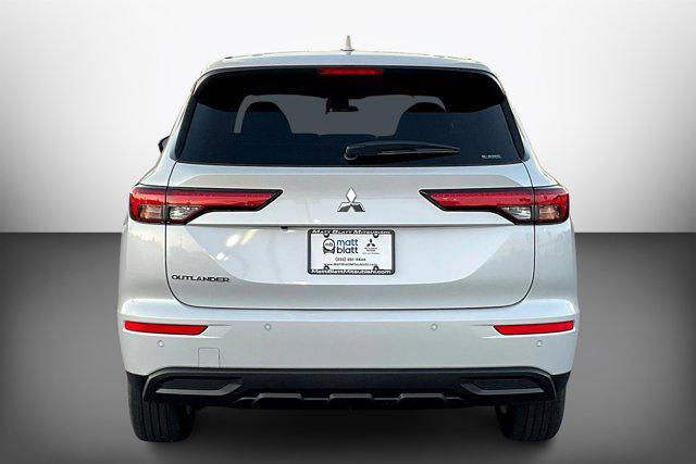 new 2024 Mitsubishi Outlander car, priced at $33,760