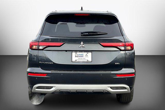 new 2024 Mitsubishi Outlander car, priced at $40,825