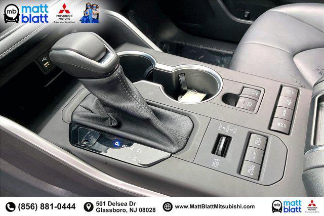 used 2022 Toyota Highlander car, priced at $37,499