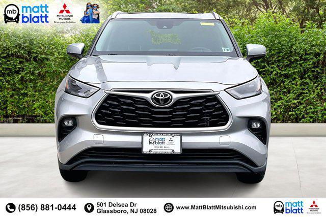 used 2022 Toyota Highlander car, priced at $37,499