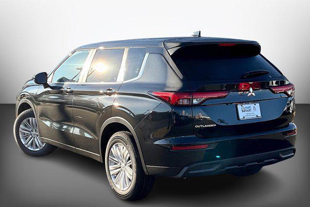 new 2024 Mitsubishi Outlander car, priced at $33,760