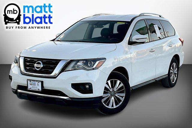 used 2020 Nissan Pathfinder car, priced at $18,887