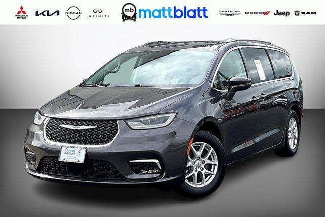 used 2021 Chrysler Pacifica car, priced at $23,999