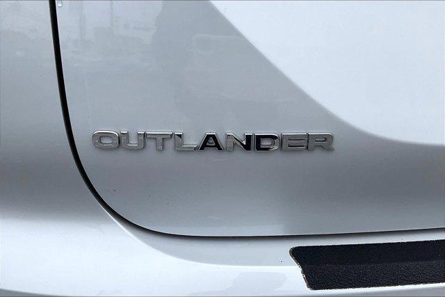 used 2023 Mitsubishi Outlander car