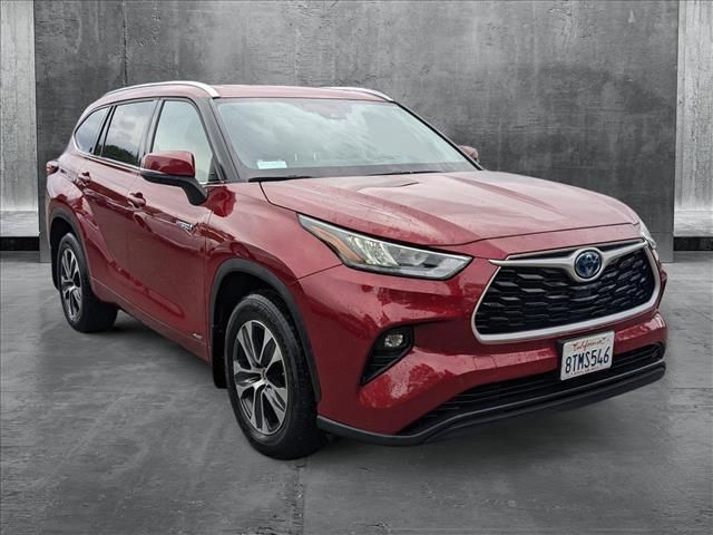 used 2020 Toyota Highlander Hybrid car, priced at $39,549