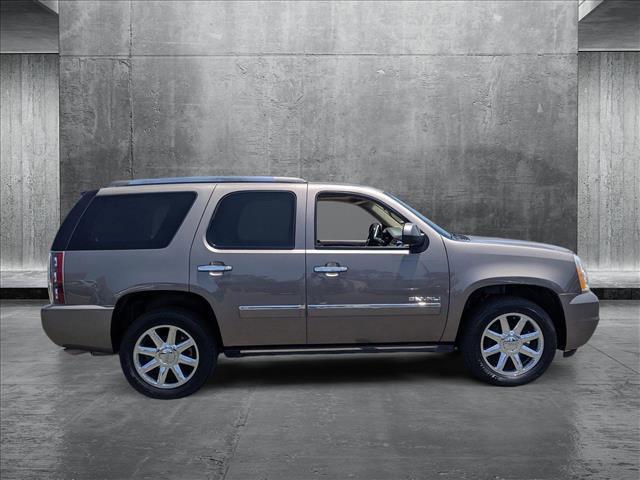 used 2014 GMC Yukon car, priced at $15,977