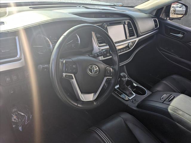 used 2019 Toyota Highlander car, priced at $26,322