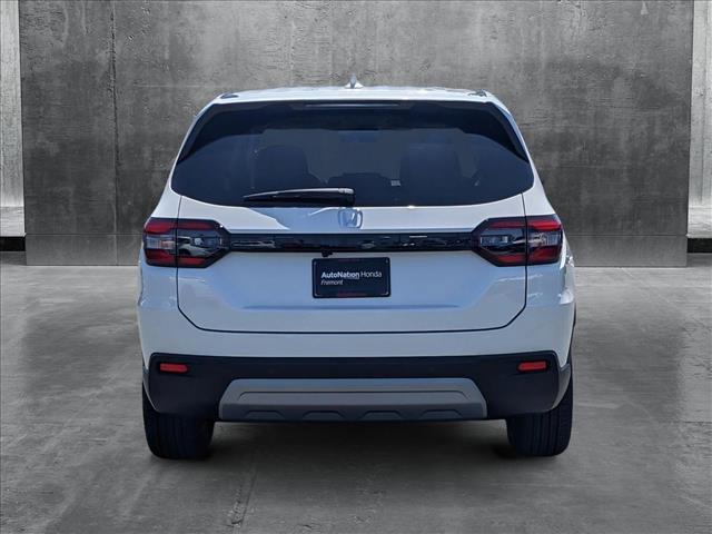 new 2025 Honda Pilot car, priced at $43,088