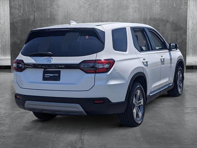 new 2025 Honda Pilot car, priced at $43,088