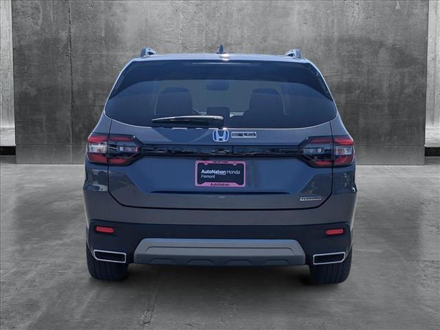 new 2025 Honda Pilot car, priced at $45,731