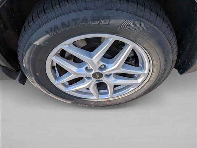 used 2023 Ford Edge car, priced at $22,877