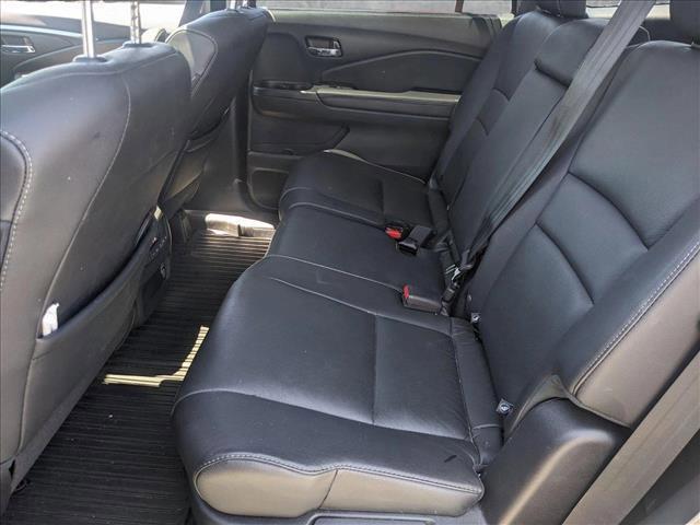 used 2022 Honda Pilot car, priced at $33,877