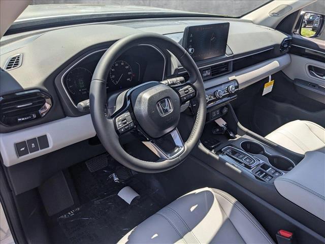 new 2025 Honda Pilot car, priced at $48,950