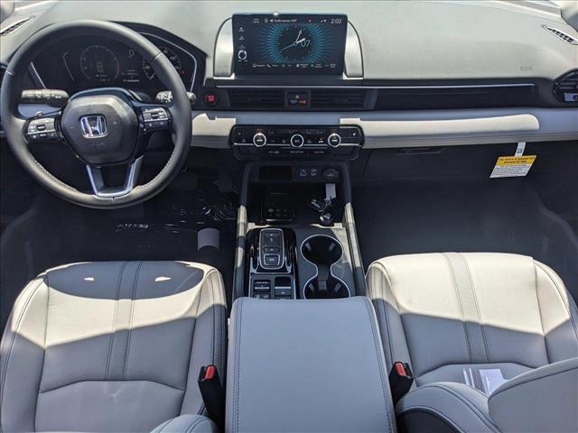new 2025 Honda Pilot car, priced at $48,950