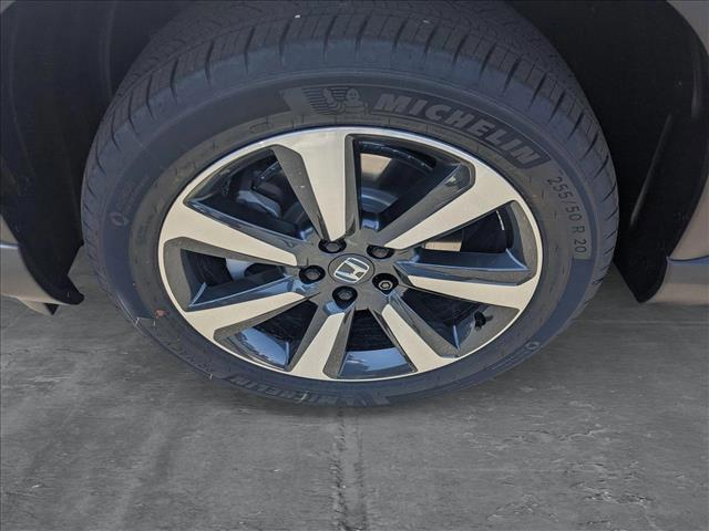 new 2025 Honda Pilot car, priced at $48,950